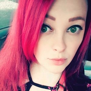 Meet your Posher, Angi